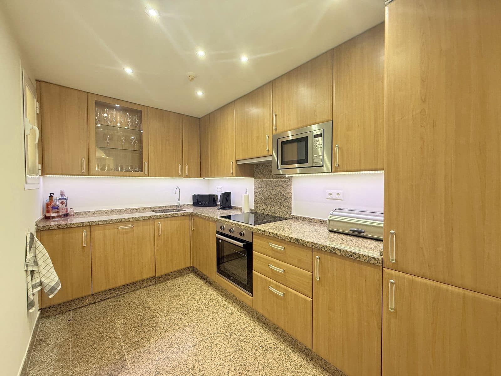 2 slaapkamer Appartement te koop in Casares - € 575.000 (Ref: 9894519)