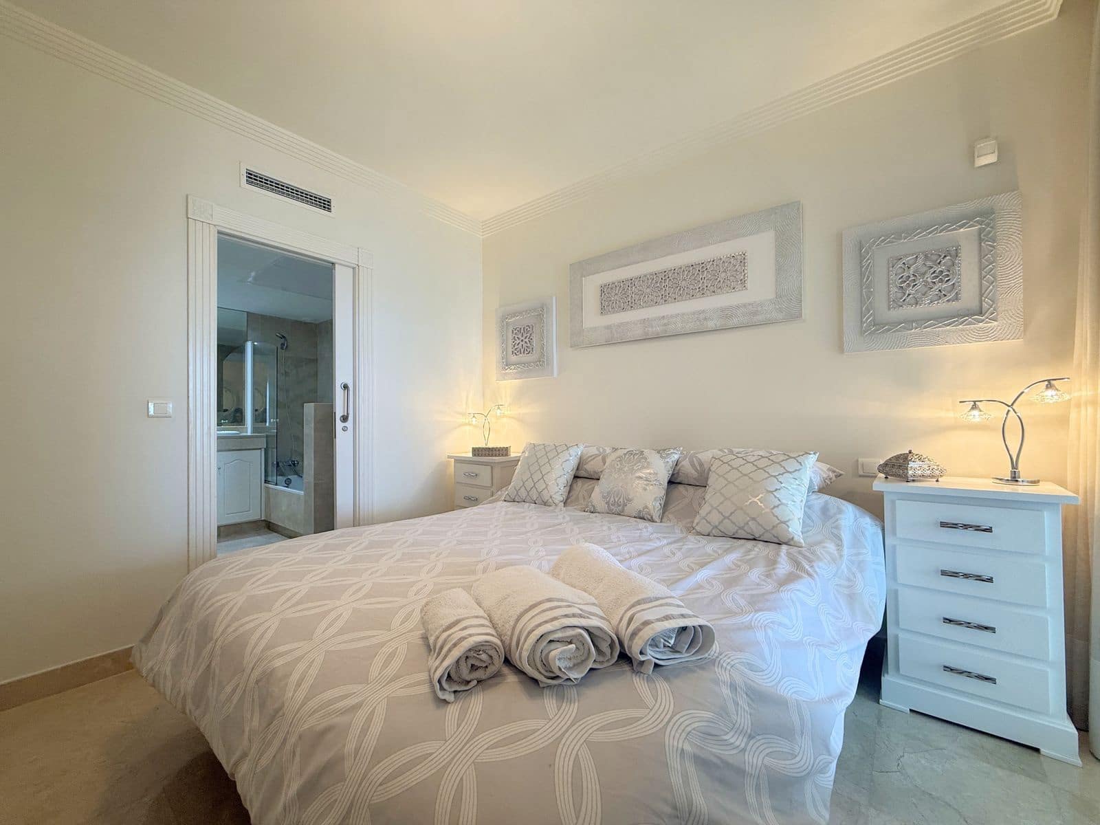 2 slaapkamer Appartement te koop in Casares - € 575.000 (Ref: 9894519)