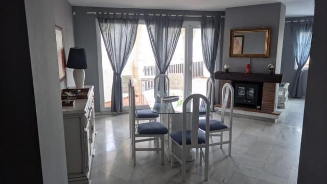 3 soveværelse Lejlighed til salg i Benalmádena - € 950.000 (Ref: 9894524)