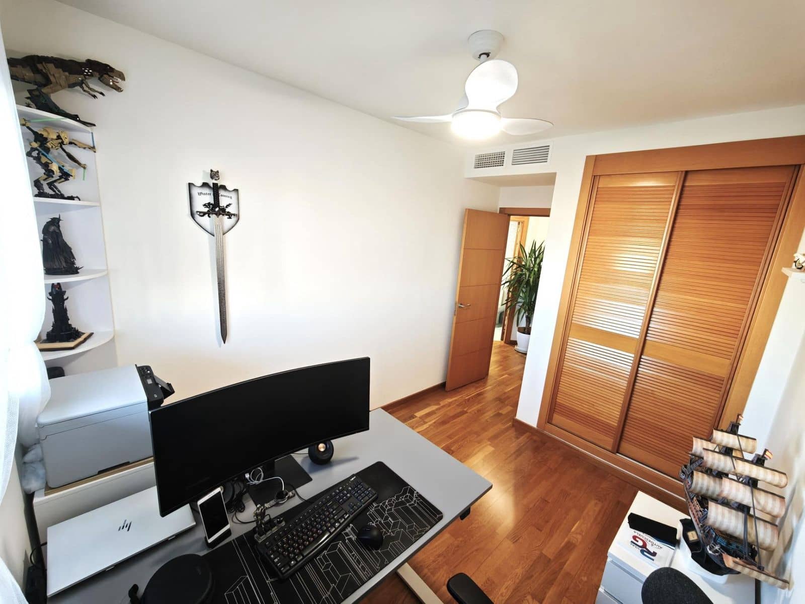 3 bedroom Apartment for sale in Malaga city - € 629,000 (Ref: 9894525)