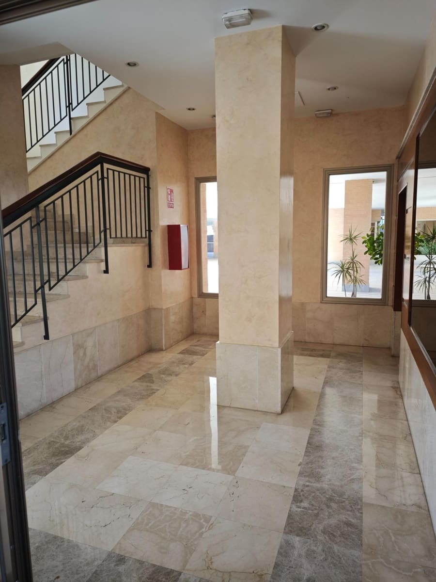 3 bedroom Apartment for sale in Malaga city - € 629,000 (Ref: 9894525)