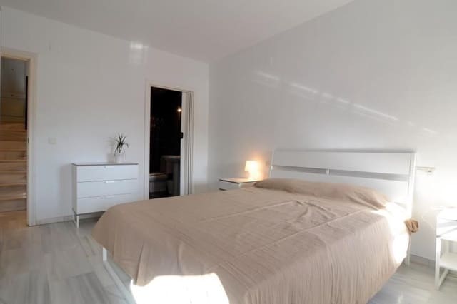 Apartamento de 3 habitaciones en Málaga ciudad en venta - 450.000 € (Ref: 9894526)