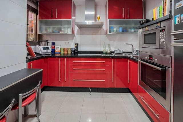 2 makuuhuone Huoneisto myytävänä paikassa Carretera de Cadiz, Málaga kaupunki - 515 000 € (Ref: 9894528)