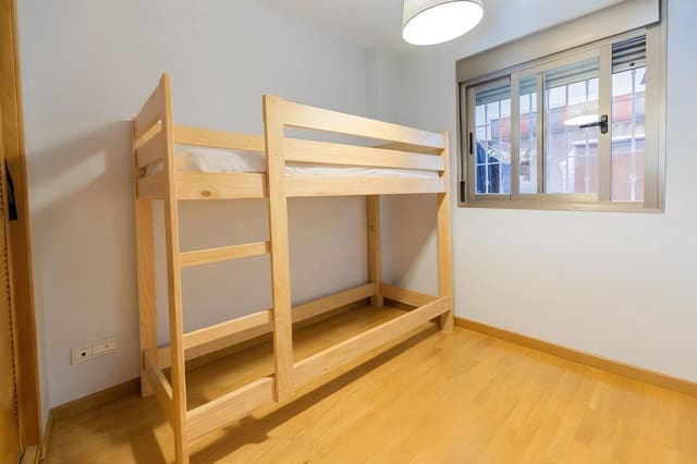 2 makuuhuone Huoneisto myytävänä paikassa Carretera de Cadiz, Málaga kaupunki - 515 000 € (Ref: 9894528)