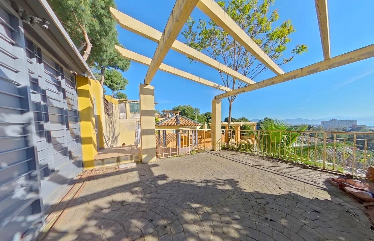 4 makuuhuone Huvila myytävänä paikassa Torremolinos - 549 000 € (Ref: 9894529)