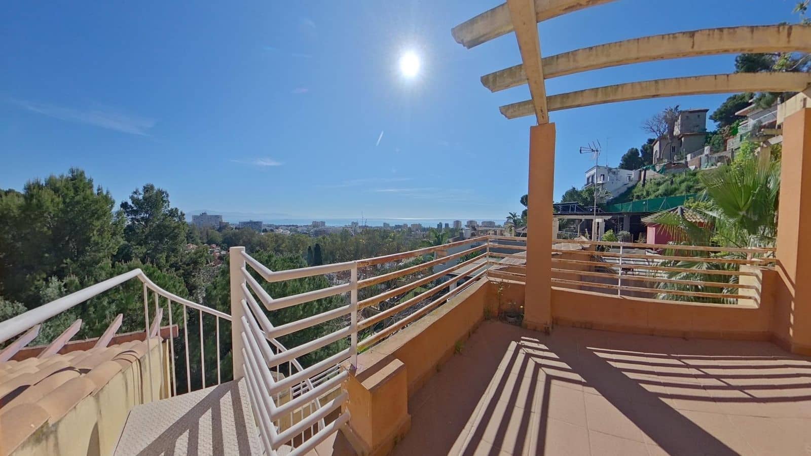 4 makuuhuone Huvila myytävänä paikassa Torremolinos - 549 000 € (Ref: 9894529)