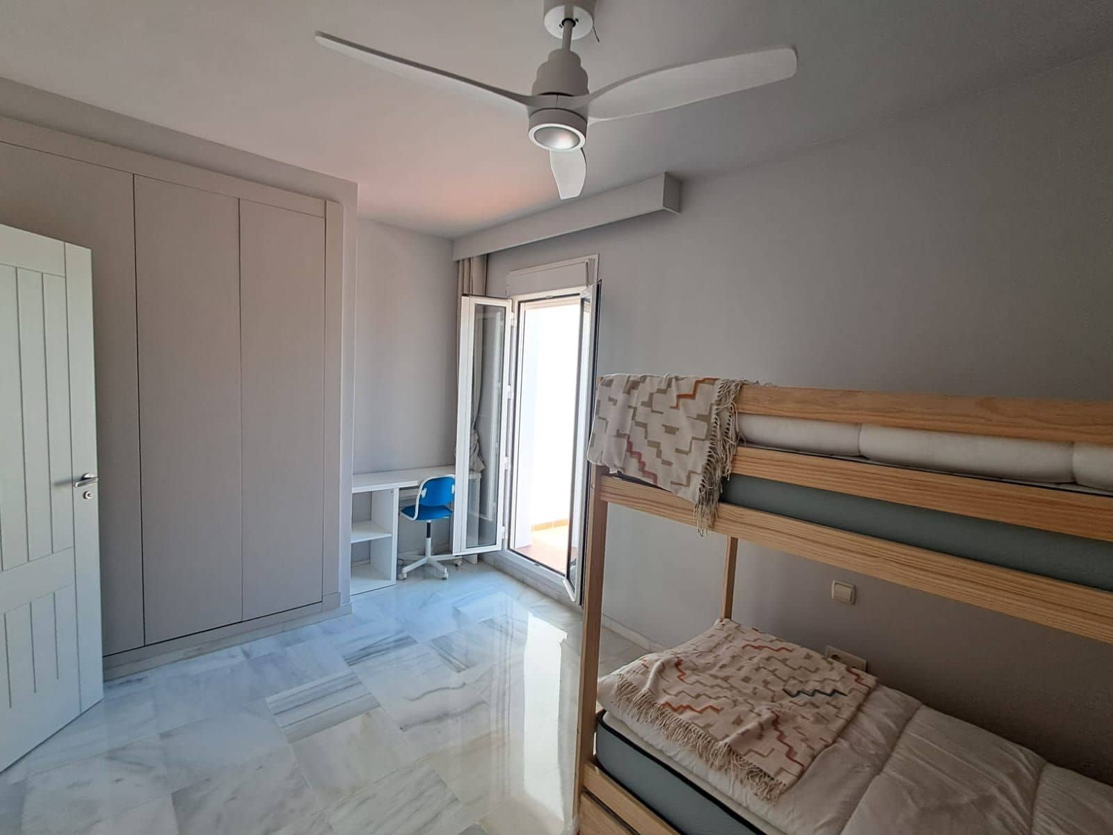 3 soverom Villa til salgs i Estepona - € 1 158 000 (Ref: 9894537)