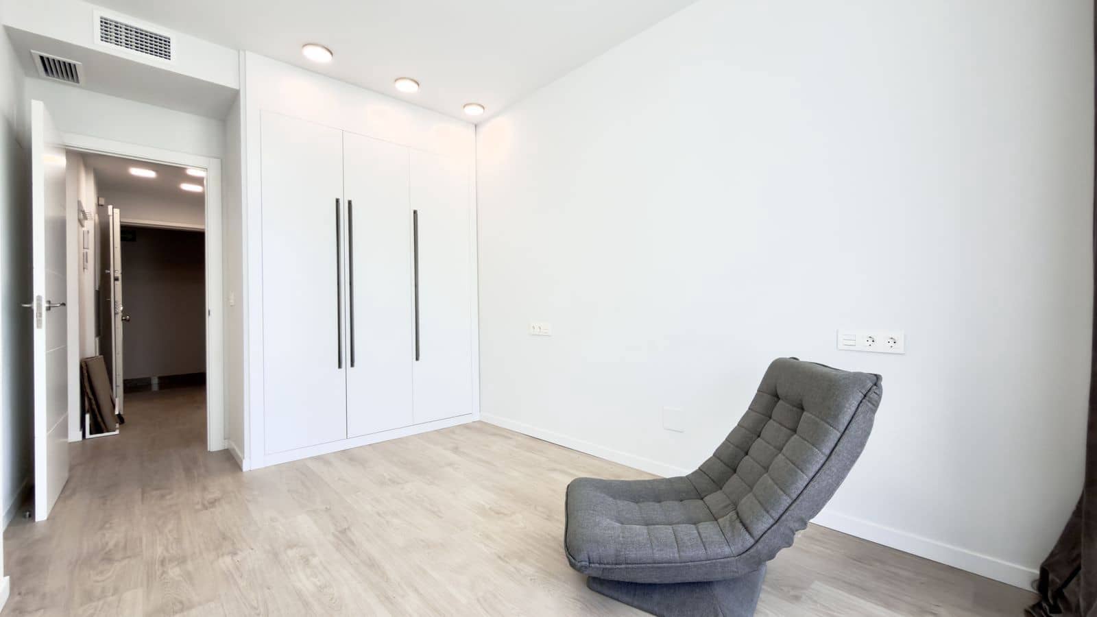 3 slaapkamer Appartement te koop in Nueva Andalucia - € 595.000 (Ref: 9894542)
