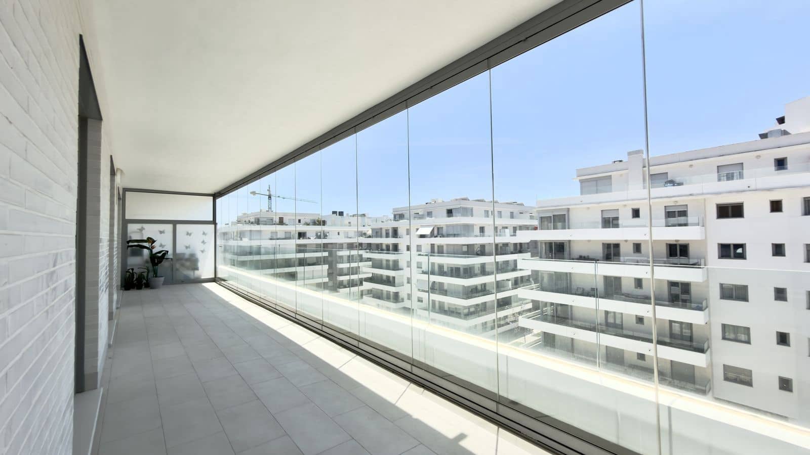 3 slaapkamer Appartement te koop in Nueva Andalucia - € 595.000 (Ref: 9894542)