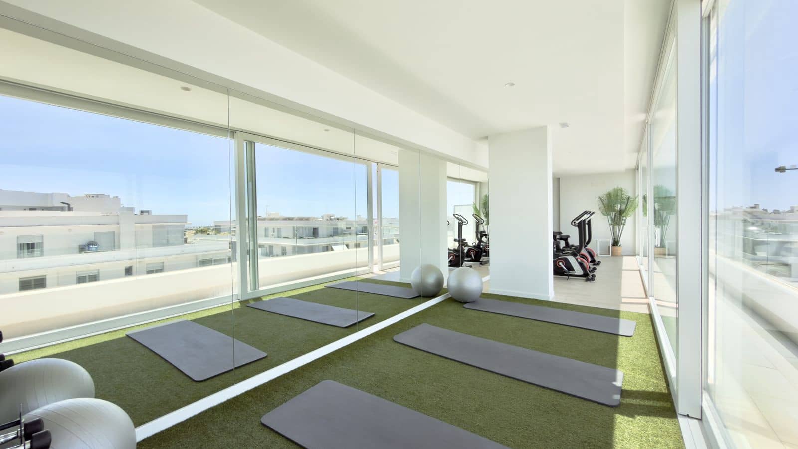 3 slaapkamer Appartement te koop in Nueva Andalucia - € 595.000 (Ref: 9894542)