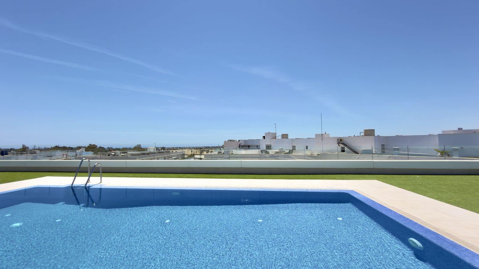 3 slaapkamer Appartement te koop in Nueva Andalucia - € 595.000 (Ref: 9894542)