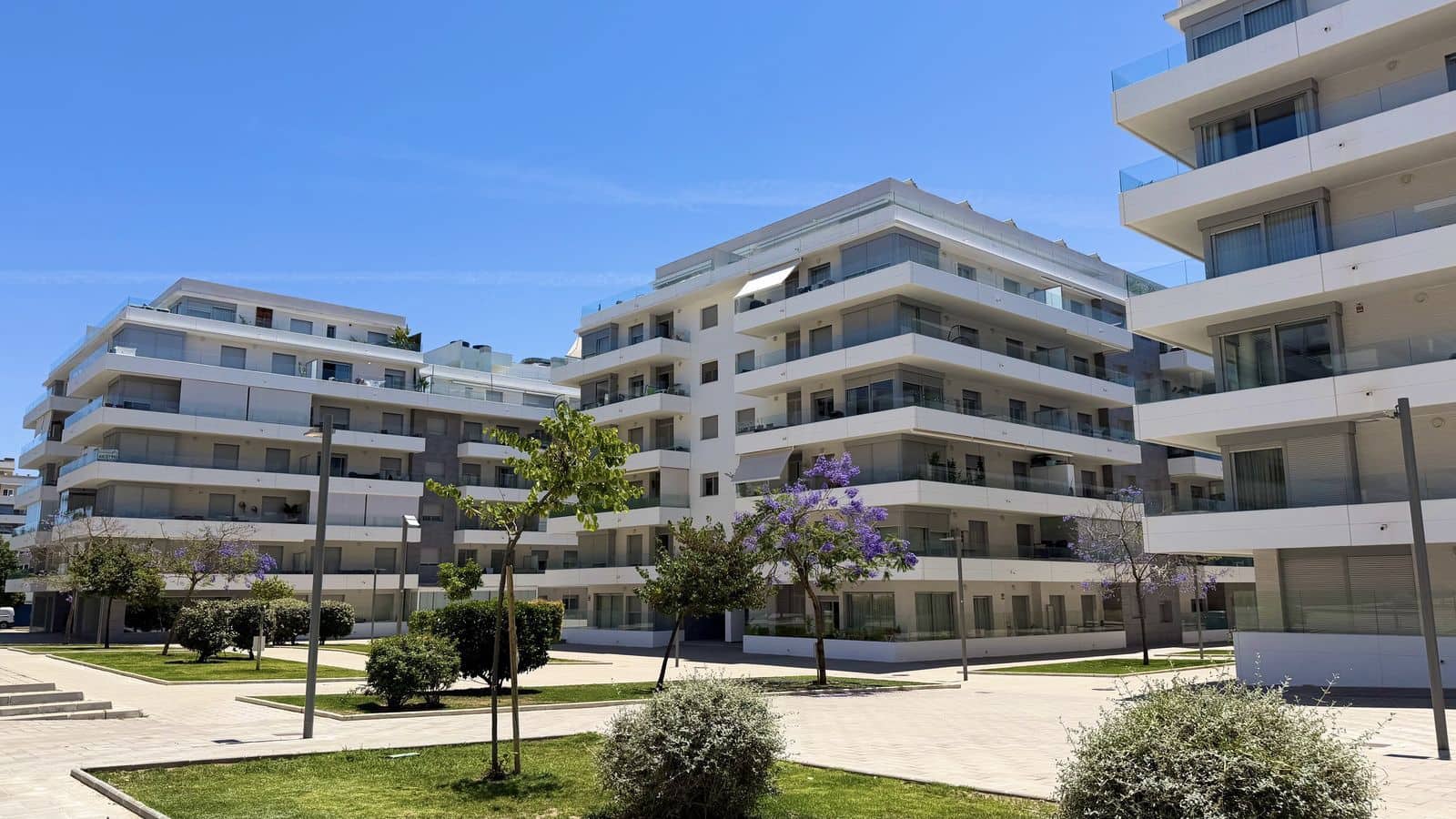 3 slaapkamer Appartement te koop in Nueva Andalucia - € 595.000 (Ref: 9894542)
