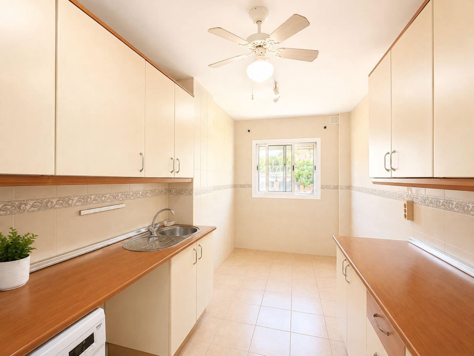 3 Zimmer Apartment zu verkaufen in Estepona - 539.000 € (Ref: 9894545)