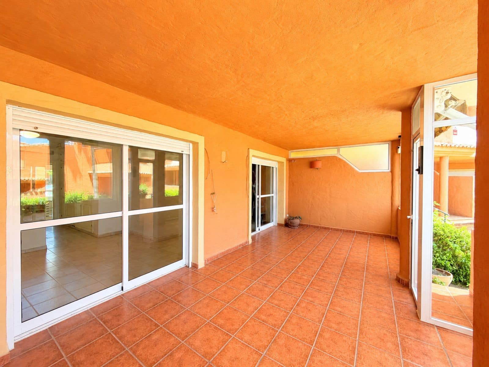 3 Zimmer Apartment zu verkaufen in Estepona - 539.000 € (Ref: 9894545)