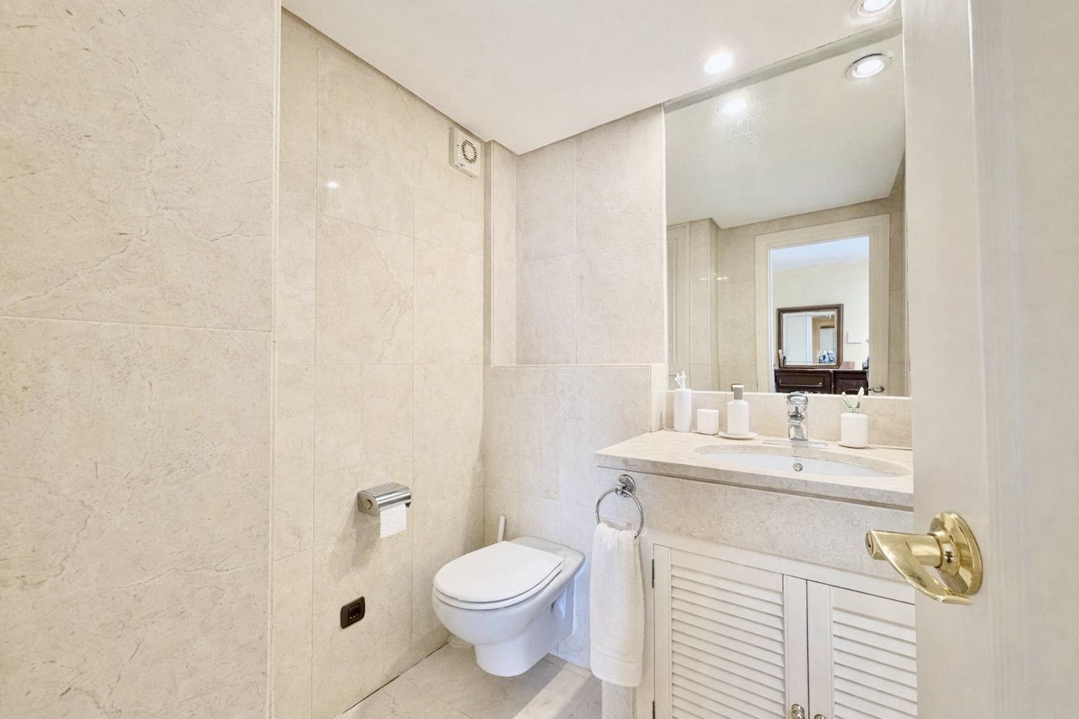 3 soverom Hus til salgs i Estepona - € 525 000 (Ref: 9894546)