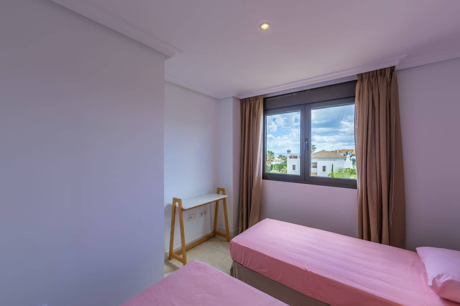 2 Zimmer Penthouse zu verkaufen in Estepona - 480.000 € (Ref: 9894547)