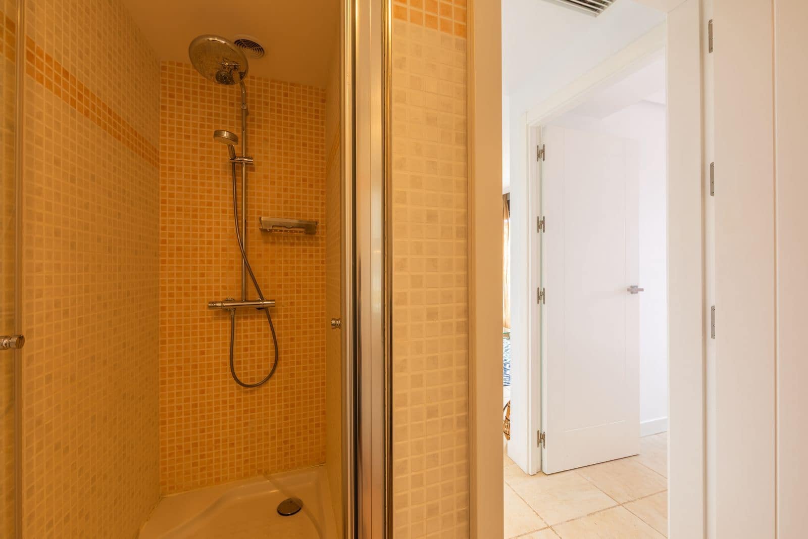 2 Zimmer Penthouse zu verkaufen in Estepona - 480.000 € (Ref: 9894547)