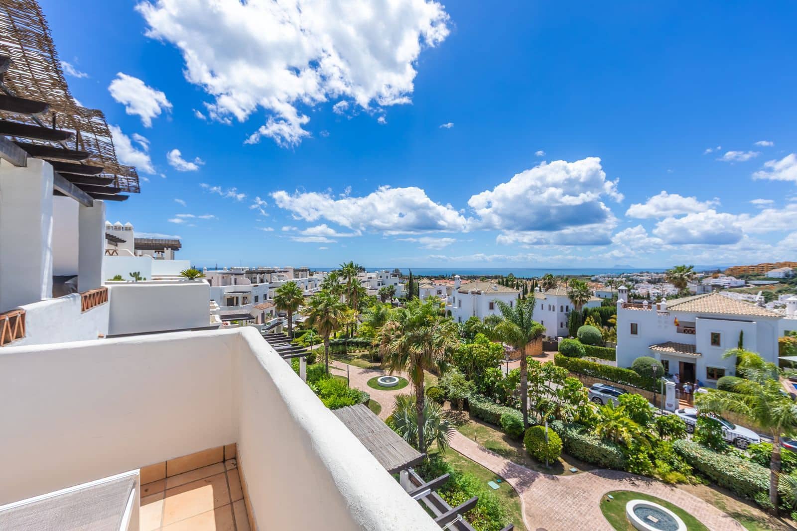 2 Zimmer Penthouse zu verkaufen in Estepona - 480.000 € (Ref: 9894547)