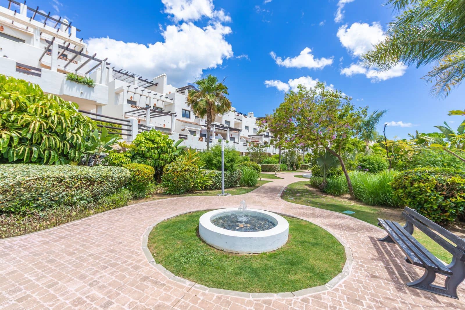 2 Zimmer Penthouse zu verkaufen in Estepona - 480.000 € (Ref: 9894547)