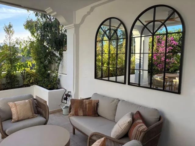 4 soverom Kjedet enebolig til salgs i Marbella - € 1 015 000 (Ref: 9894549)