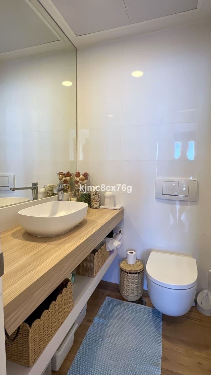 4 soveværelse Lejlighed til salg i Calahonda - € 840.000 (Ref: 9894550)