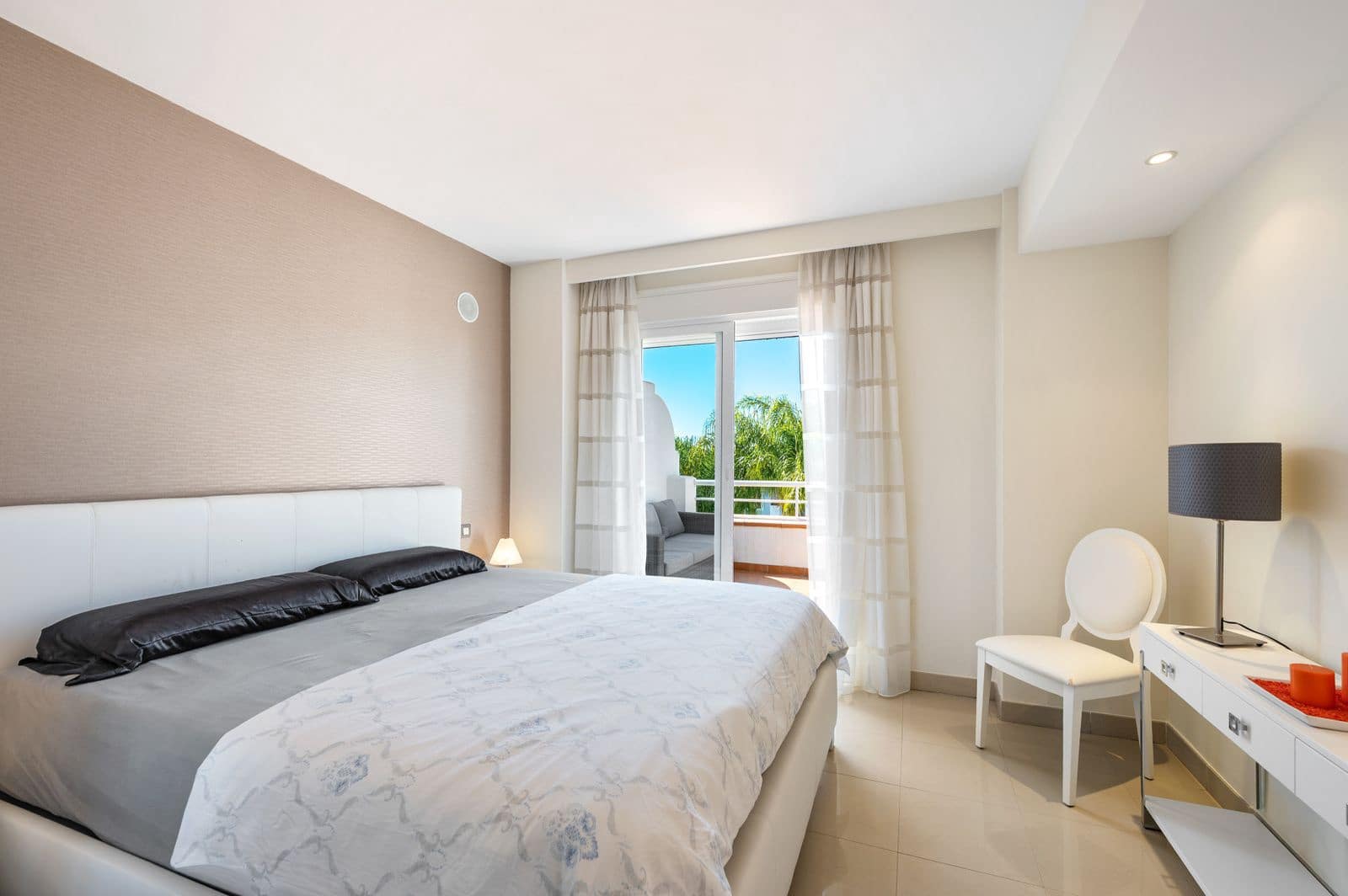2 sypialnia Penthouse na sprzedaż w Estepona - 459 000 € (Ref: 9894552)