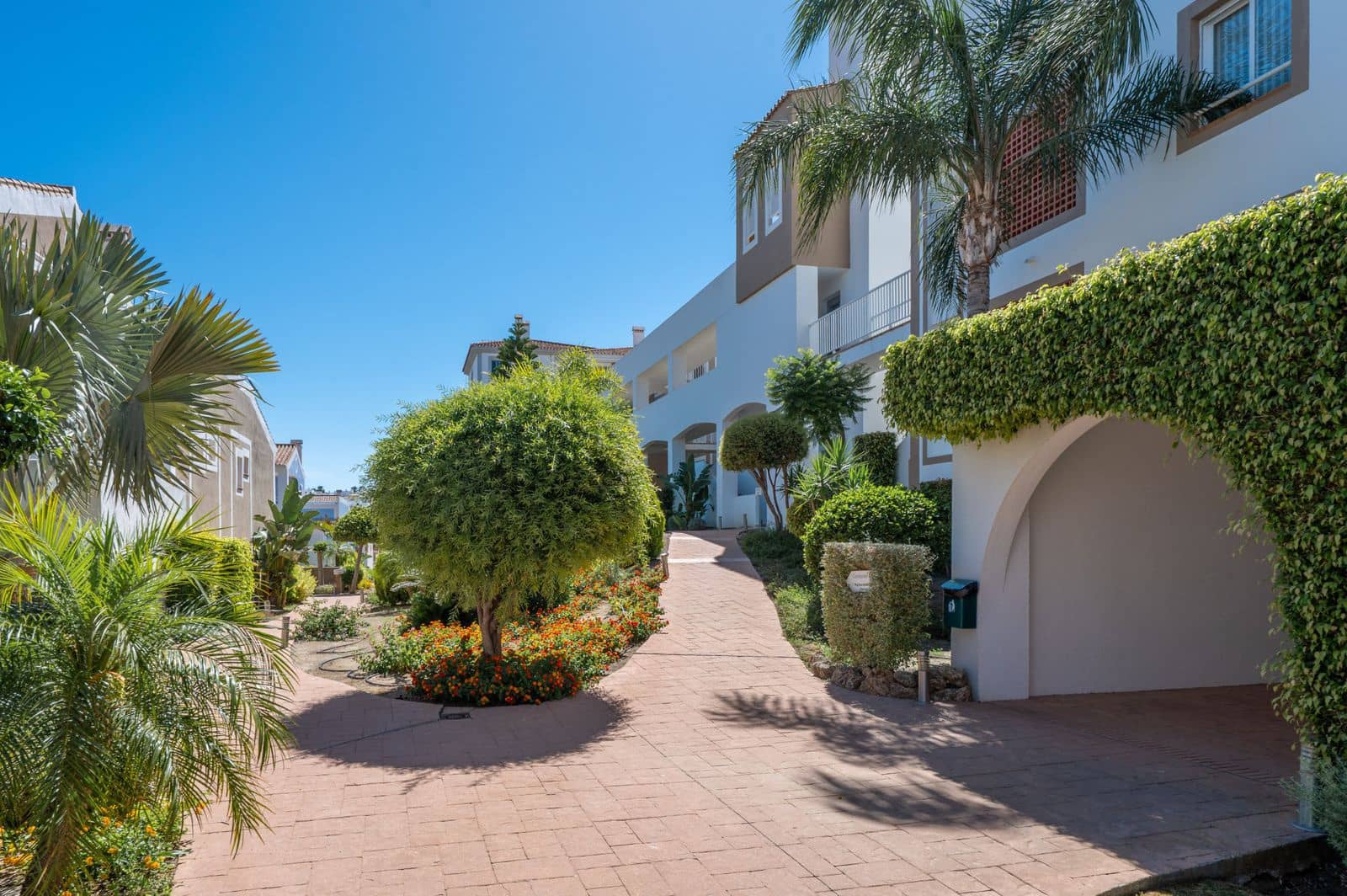 2 sypialnia Penthouse na sprzedaż w Estepona - 459 000 € (Ref: 9894552)