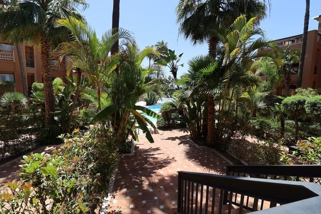 Apartamento de 4 habitaciones en San Pedro de Alcantara, Marbella en venta - 1.650.000 € (Ref: 9894553)