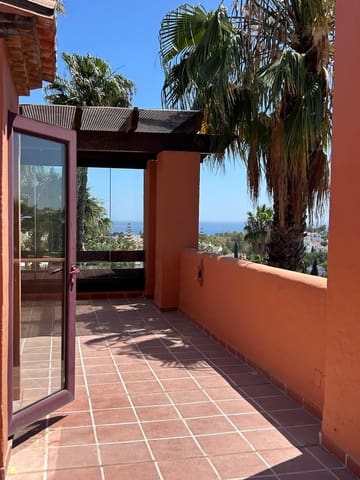 4 soverom Kjedet enebolig til salgs i Golden Mile, Marbella - € 1 800 000 (Ref: 9894554)
