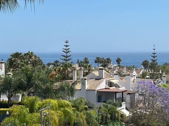 4 soverom Kjedet enebolig til salgs i Golden Mile, Marbella - € 1 800 000 (Ref: 9894554)