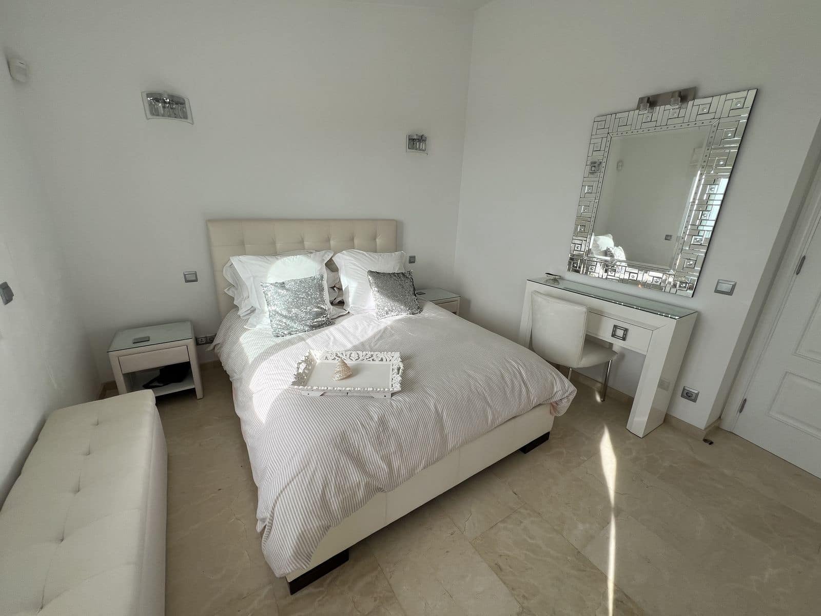 2 soverom Hus til salgs i Estepona - € 750 000 (Ref: 9894559)