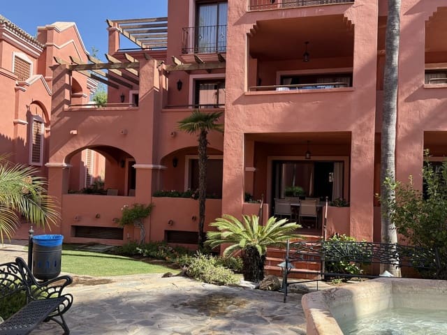 Apartamento de 2 habitaciones en Nueva Andalucia, Marbella en venta - 825.000 € (Ref: 9894560)