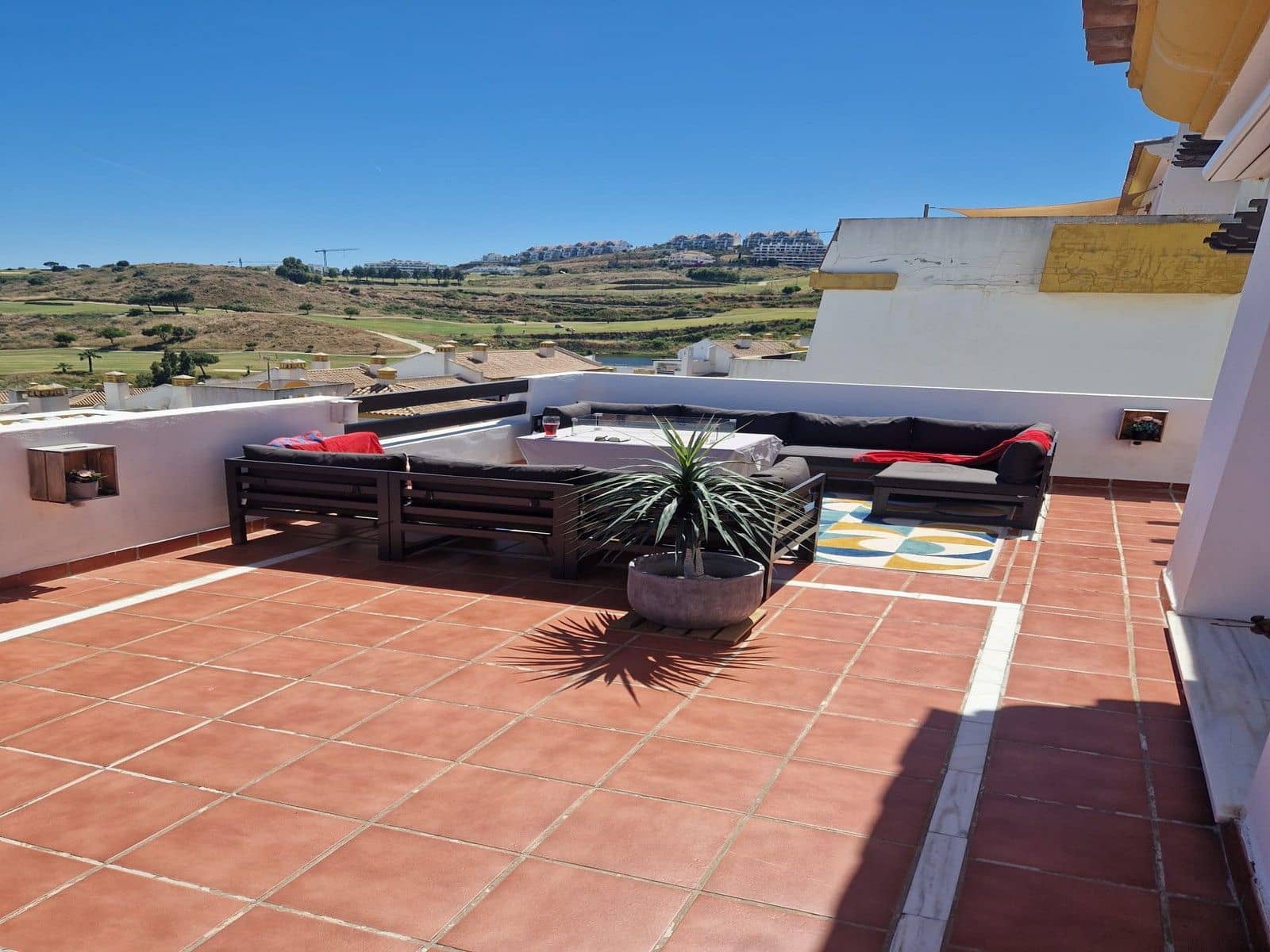 2 bedroom Penthouse for sale in La Cala de Mijas - € 349,000 (Ref: 9894561)