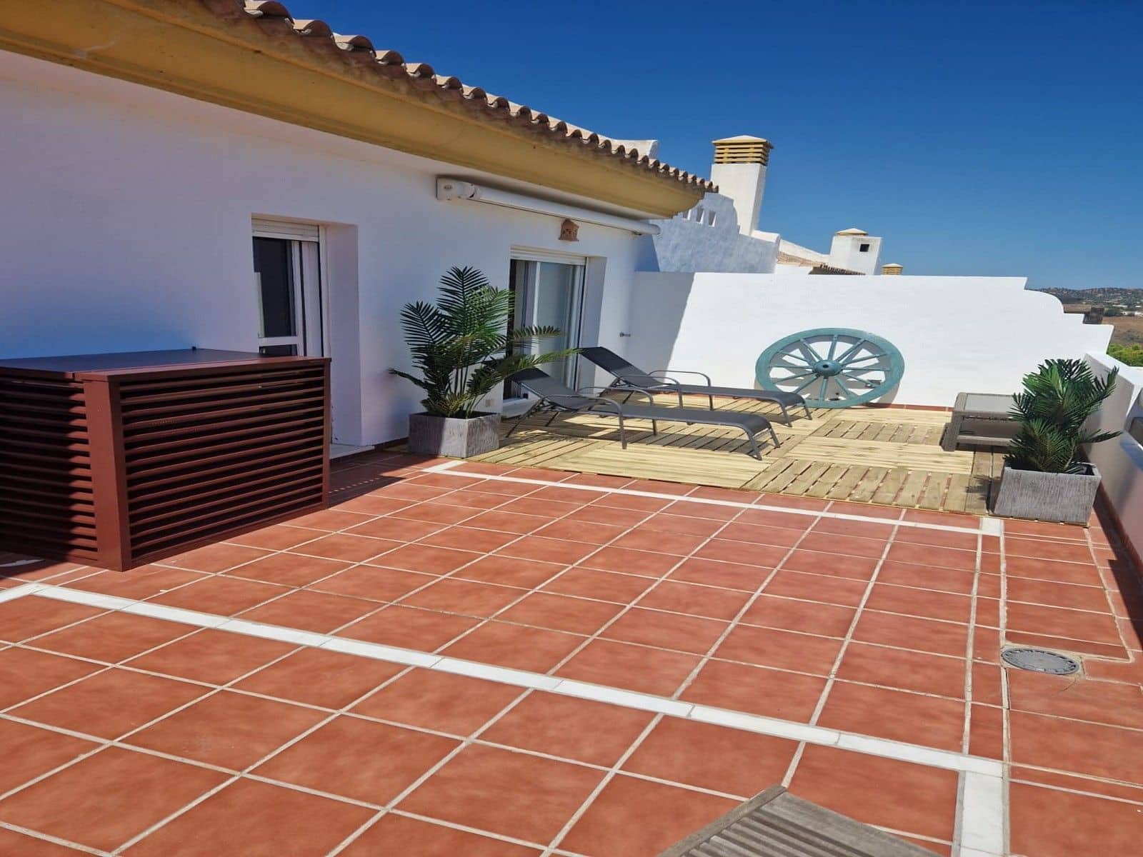 2 bedroom Penthouse for sale in La Cala de Mijas - € 349,000 (Ref: 9894561)