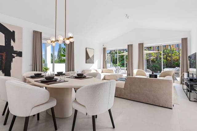 4 soveværelse Villa til salg i Bahia de Casares, Casares - € 1.489.000 (Ref: 9894562)