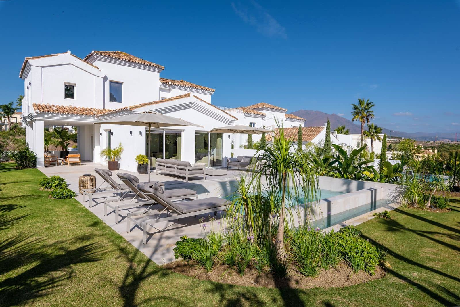 4 soveværelse Villa til salg i Bahia de Casares - € 1.489.000 (Ref: 9894562)