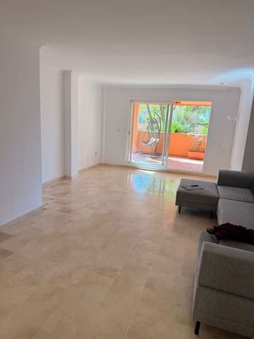 Apartamento de 3 habitaciones en Elviria, Marbella en venta - 475.000 € (Ref: 9894563)