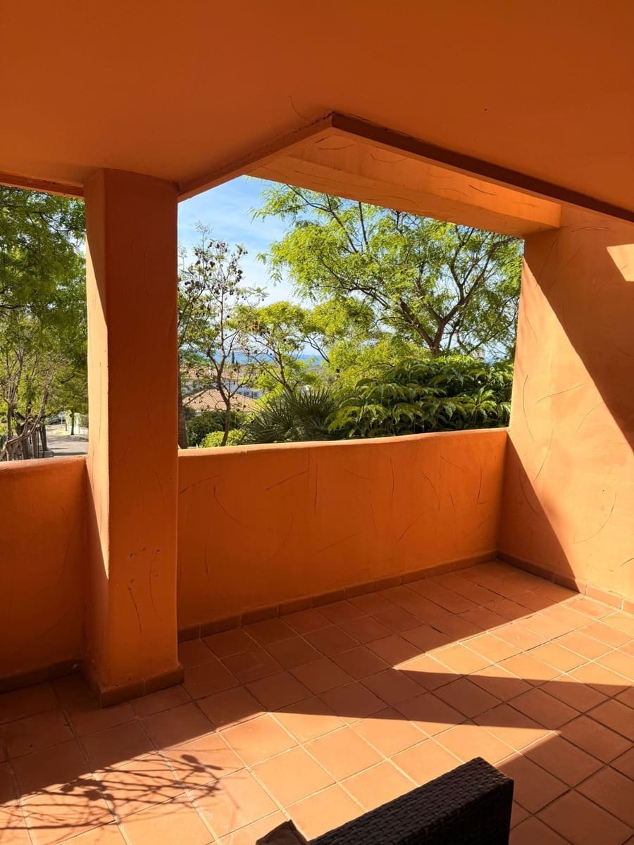 Apartamento de 3 habitaciones en Elviria en venta - 475.000 € (Ref: 9894563)