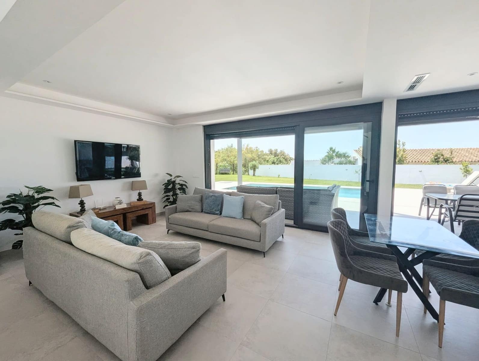 3 bedroom Villa for sale in Artola - € 1,900,000 (Ref: 9894566)