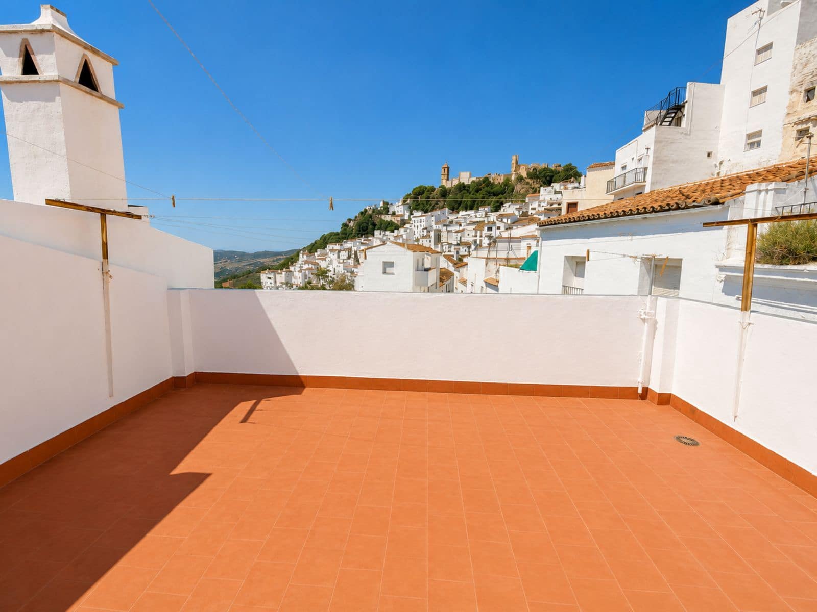 3 bedroom Villa for sale in Casares - € 280,000 (Ref: 9894567)