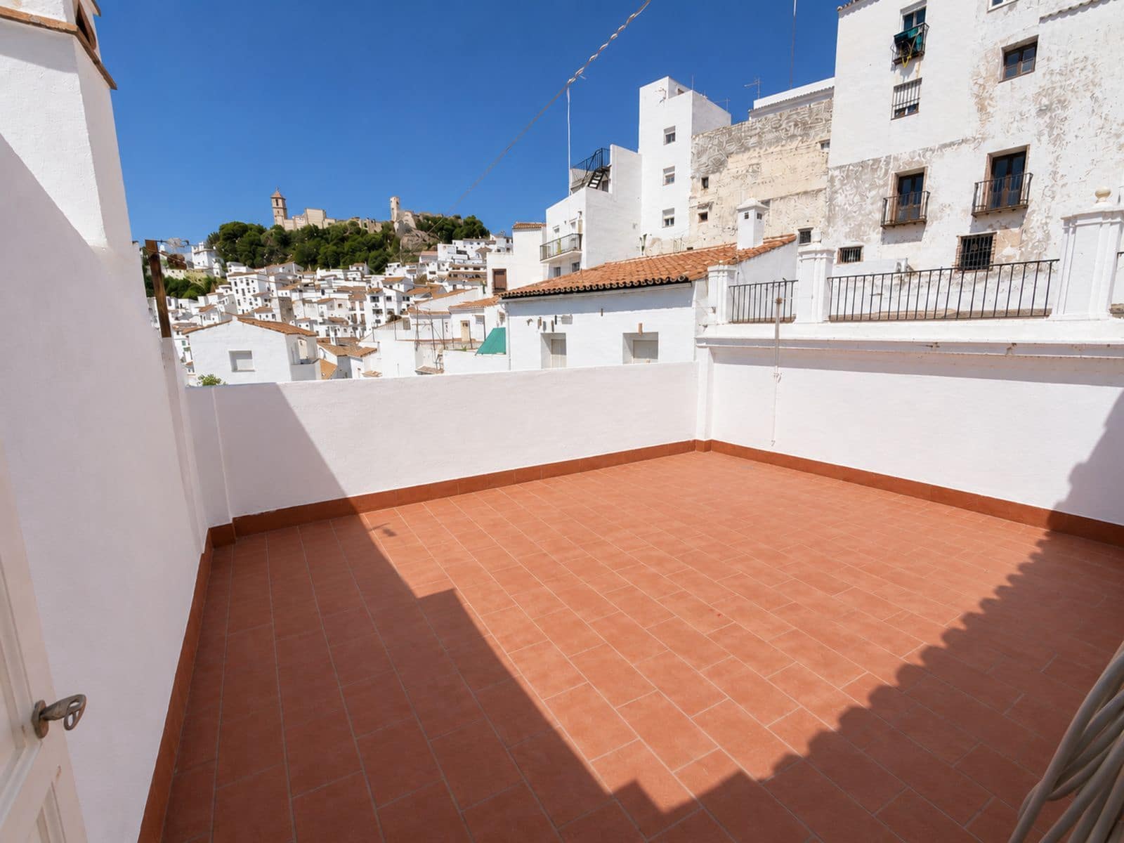 3 bedroom Villa for sale in Casares - € 280,000 (Ref: 9894567)