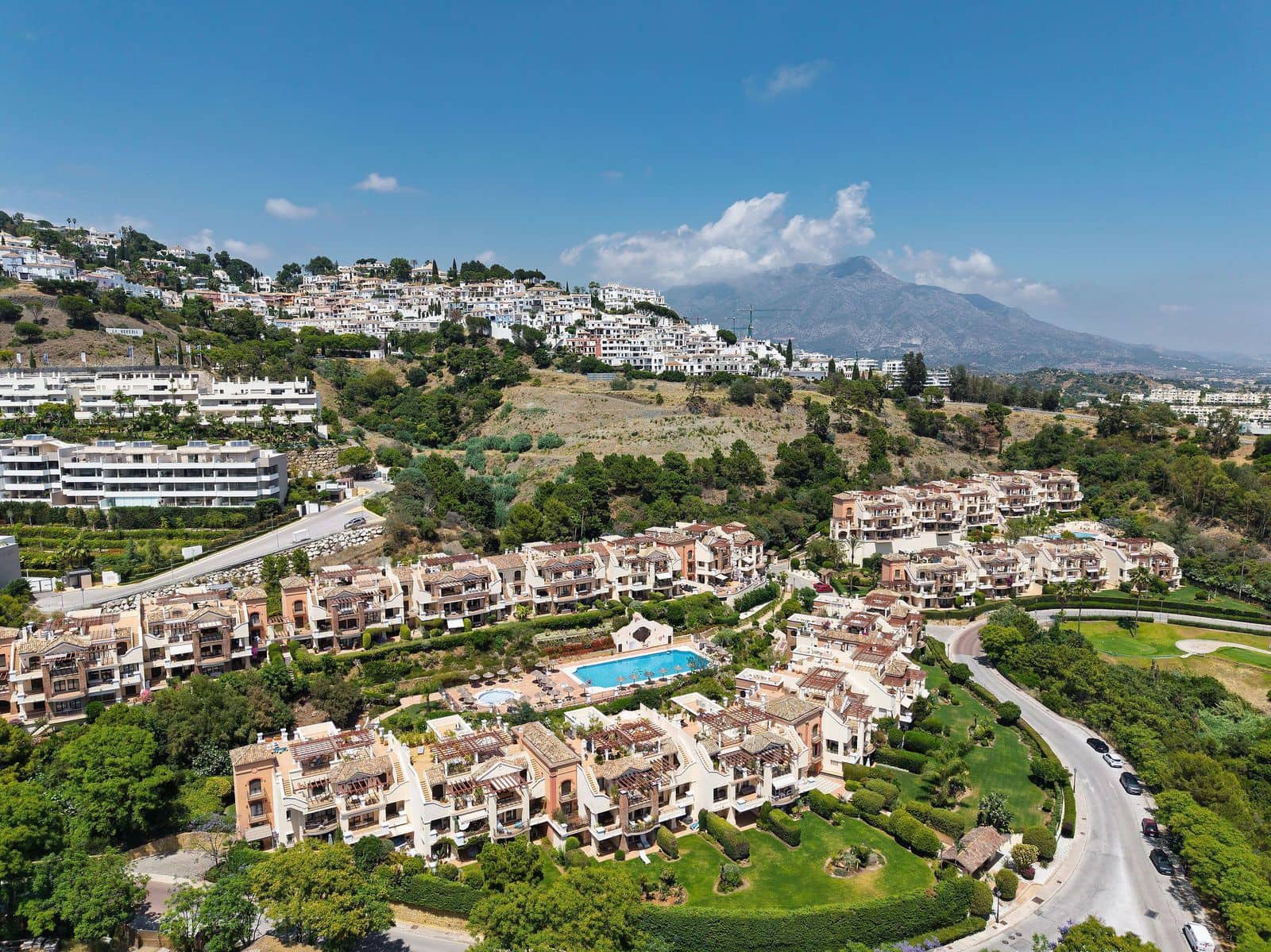 Ático de 3 habitaciones en Los Arqueros en venta - 699.000 € (Ref: 9894568)