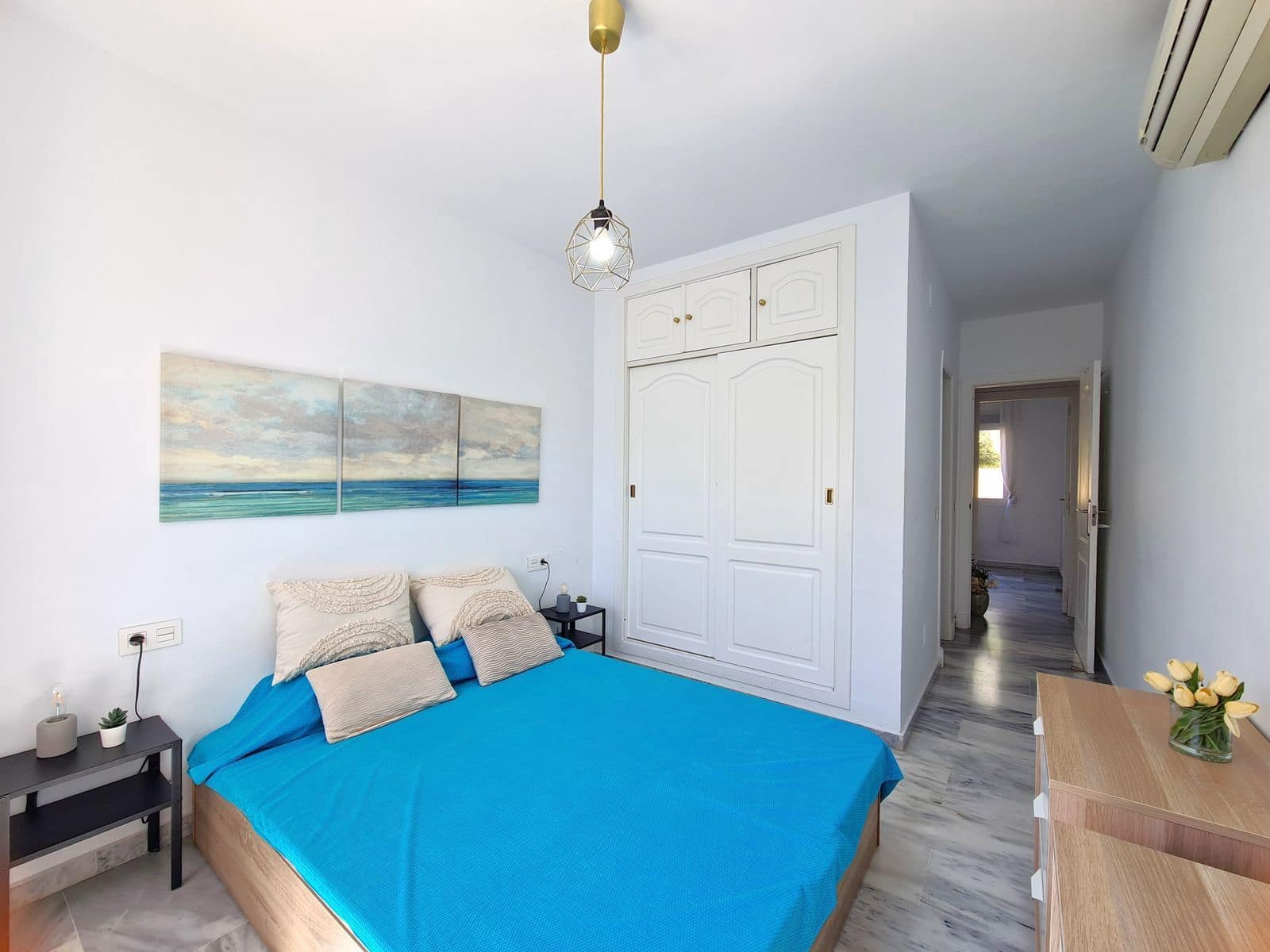 2 bedroom Apartment for sale in Estepona - € 375,000 (Ref: 9894572)
