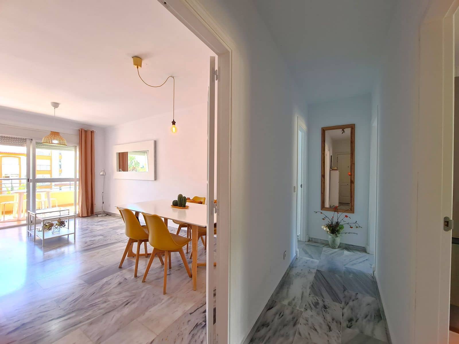 2 bedroom Apartment for sale in Estepona - € 375,000 (Ref: 9894572)