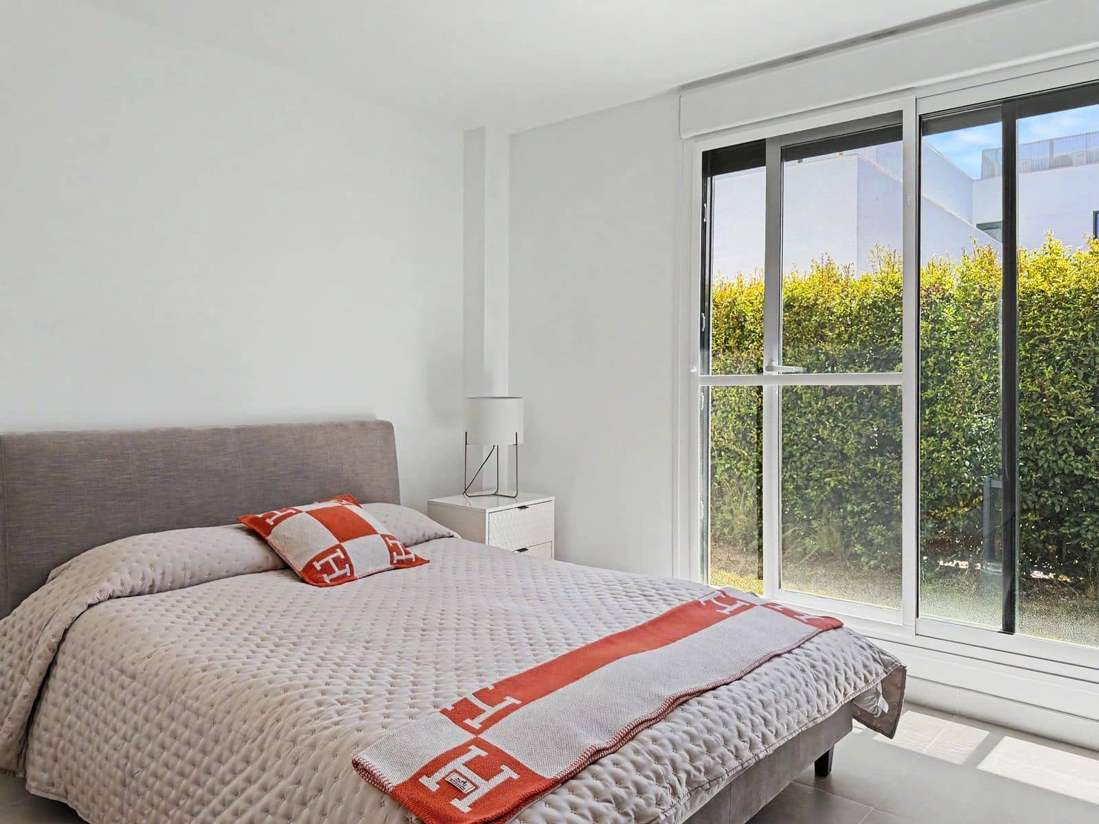 Apartamento de 3 habitaciones en Sotogrande en venta - 880.000 € (Ref: 9894573)