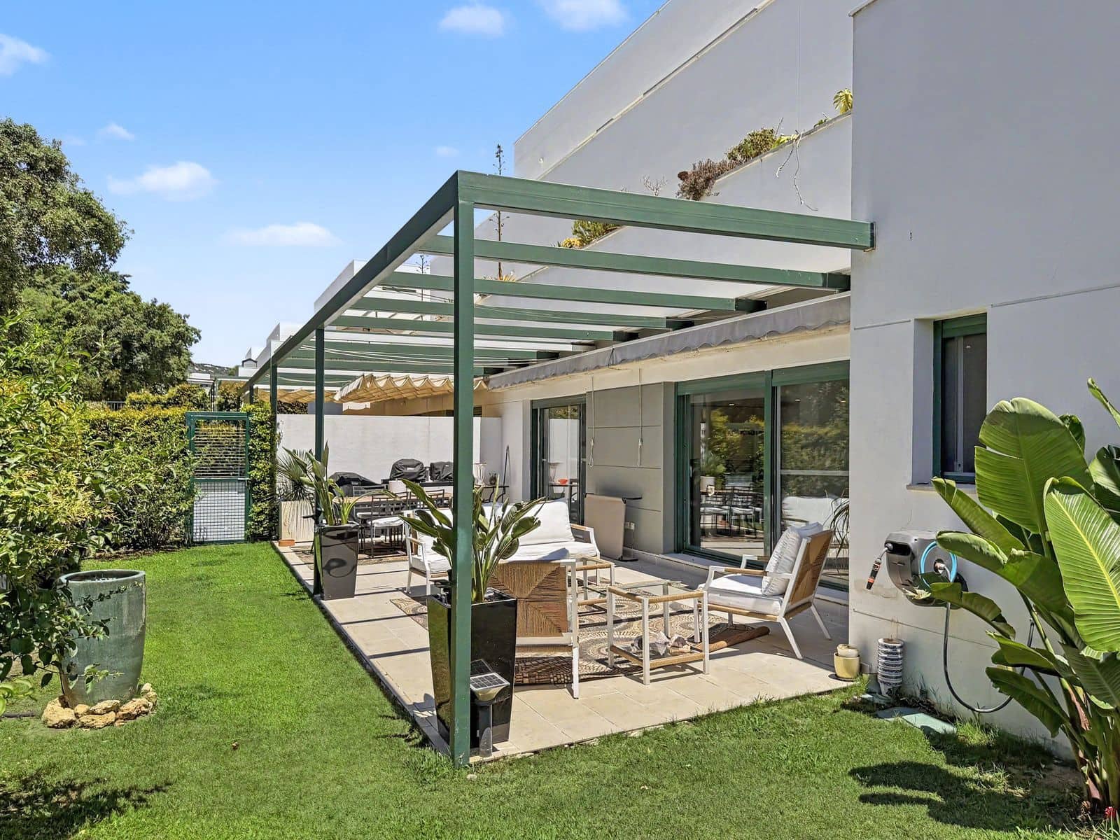 Apartamento de 3 habitaciones en Sotogrande en venta - 880.000 € (Ref: 9894573)