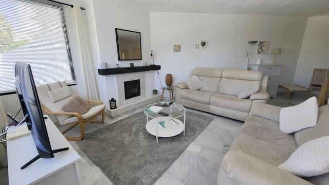 2 soveværelse Lejlighed til salg i Calahonda, Mijas - € 375.000 (Ref: 9894575)