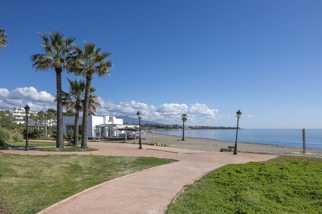 3 slaapkamer Appartement te koop in Estepona - € 1.995.000 (Ref: 9894576)