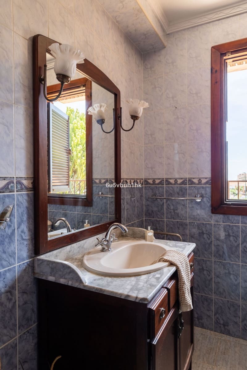 6 sypialnia Dom na sprzedaż w Miasto Malaga - 1 395 000 € (Ref: 9894577)