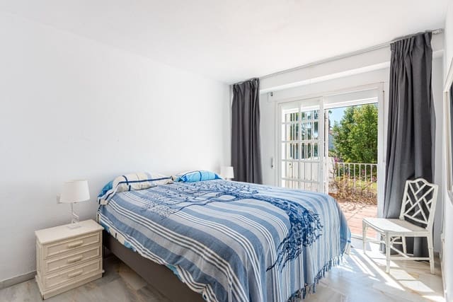 4 sypialnia Dom na sprzedaż w Atalaya-Isdabe, Estepona - 499 000 € (Ref: 9894578)